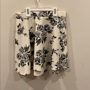 Floral a Forever 21 Skirt